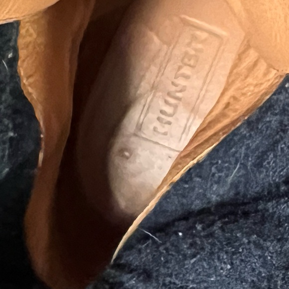 Hunter Henson Boots Navy Quilted Brown Oiled Leather Heeled Size 38 - Picture 10 of 14